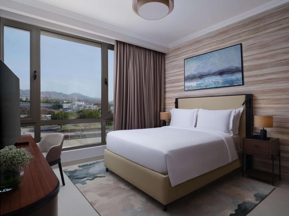 Doubletree By Hilton Muscat Qurum Dış mekan fotoğraf