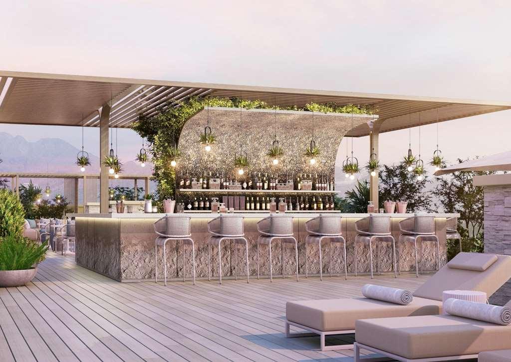 Doubletree By Hilton Muscat Qurum Restoran fotoğraf